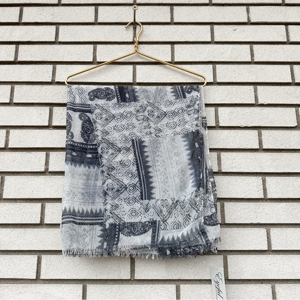 NWT Eyeful Sheer Abstract Paisley Scarf Gray Black White Raw Fringe Wrap - Picture 3 of 10